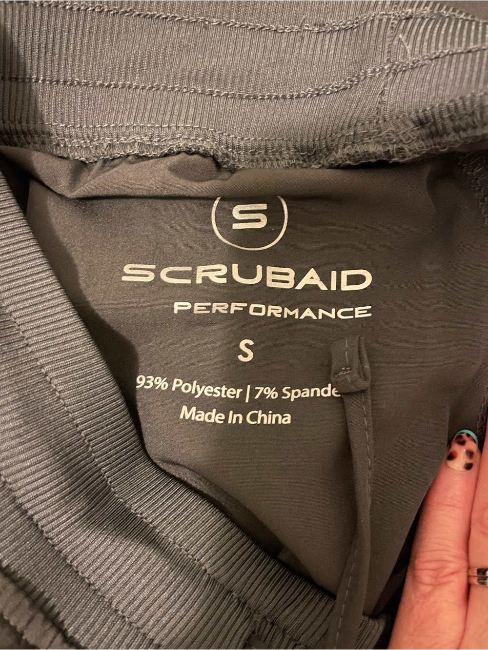Women's gray drawstring scrub pants with pockets - Picture 4 of 5